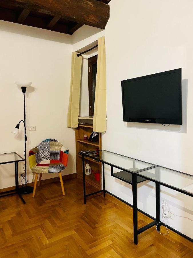 Coronari 28 Holiday Apartment Рим Екстер'єр фото